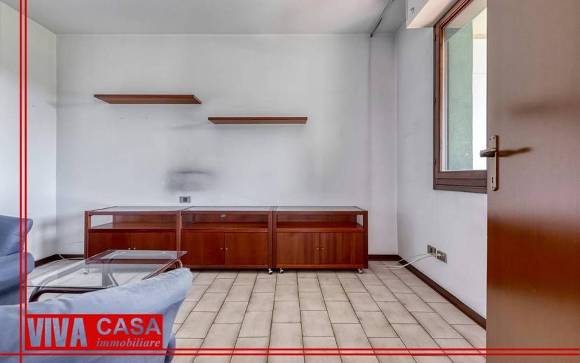 Quadrilocale buono stato, su più livelli, Pilastro, Bologna — foto 3 di 37