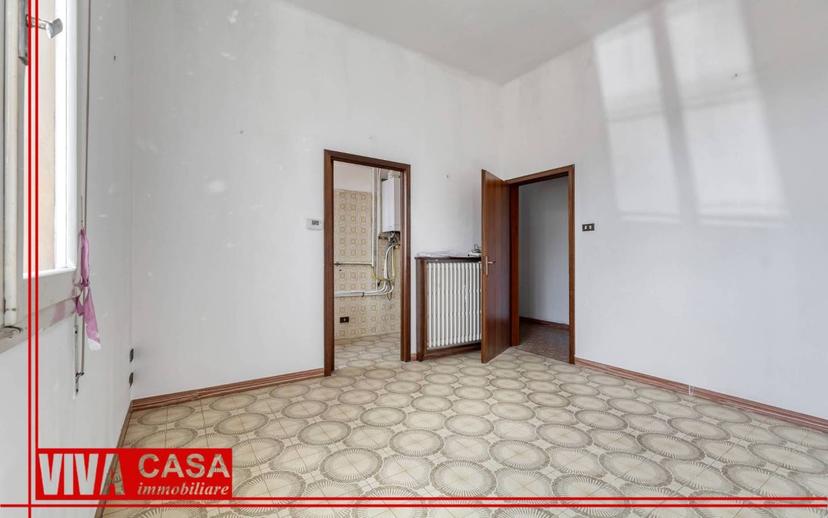 Trilocale da ristrutturare, secondo piano, Centro, Castenaso — foto 25 di 29