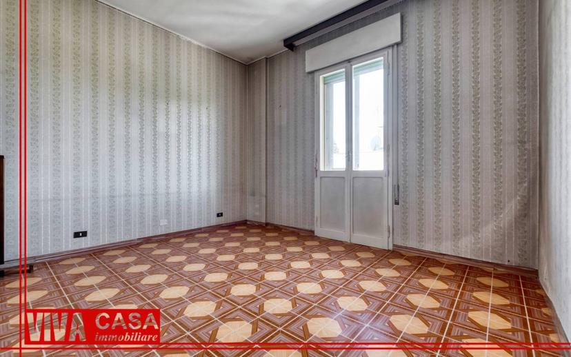 Trilocale da ristrutturare, secondo piano, Centro, Castenaso — foto 4 di 29