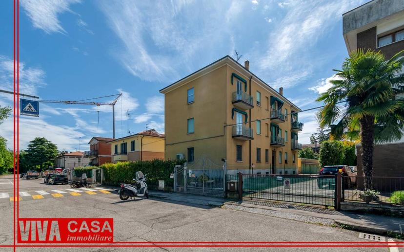 Trilocale da ristrutturare, secondo piano, Centro, Castenaso — foto 12 di 29