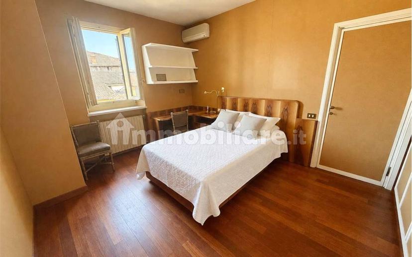 Bilocale Esclusivo bilocale con ascensore, vista sui tetti, Centro Storico, Imola — foto 35 di 38