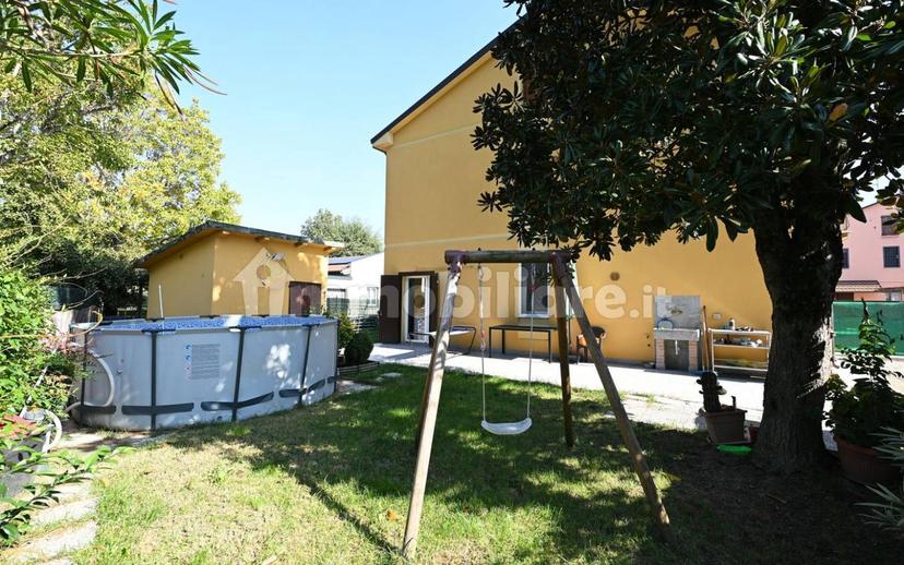 Villa bifamiliare via Calanco 166B, Centro, Crevalcore