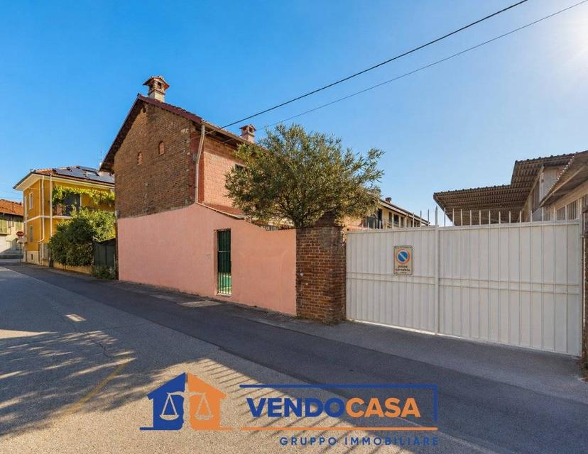 Villa unifamiliare via Principe Amedeo 10, Centro, Trofarello — foto 12 di 30