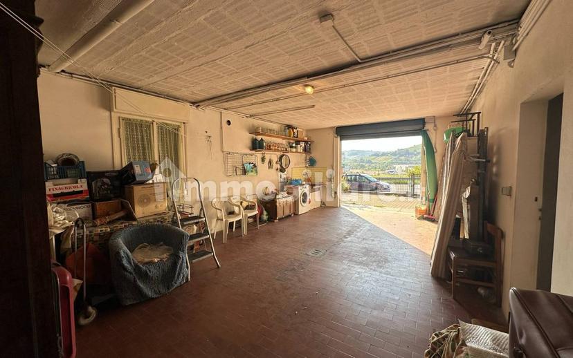 Quadrilocale via Montanara 114, Centro, Casalfiumanese