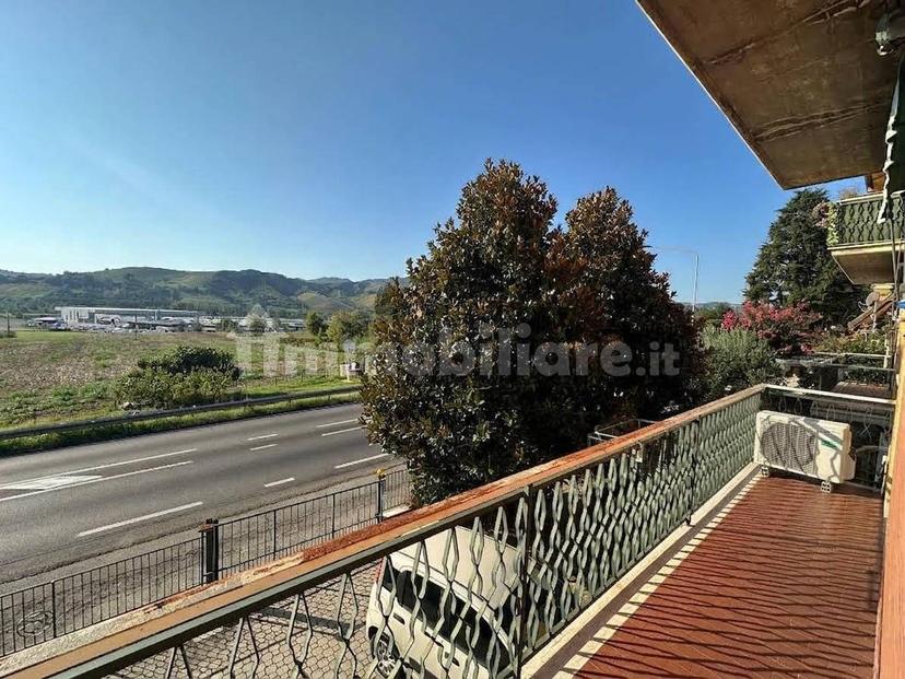 Quadrilocale via Montanara 114, Centro, Casalfiumanese — foto 3 di 22