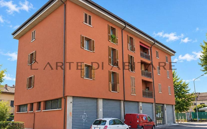 Quadrilocale giacomo matteotti 122, Centro, Castello d'Argile — foto 9 di 37