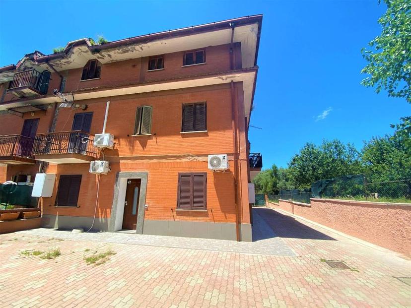 Monolocale via Carlo Jucci, Castel di Leva, Roma