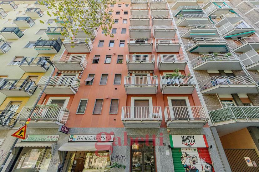 Bilocale in Viale Pisa 4, Milano