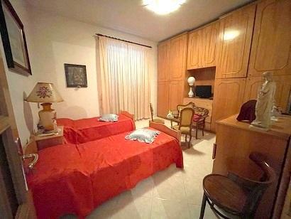 Trilocale in vendita, Via Michele Guadagno , Napoli