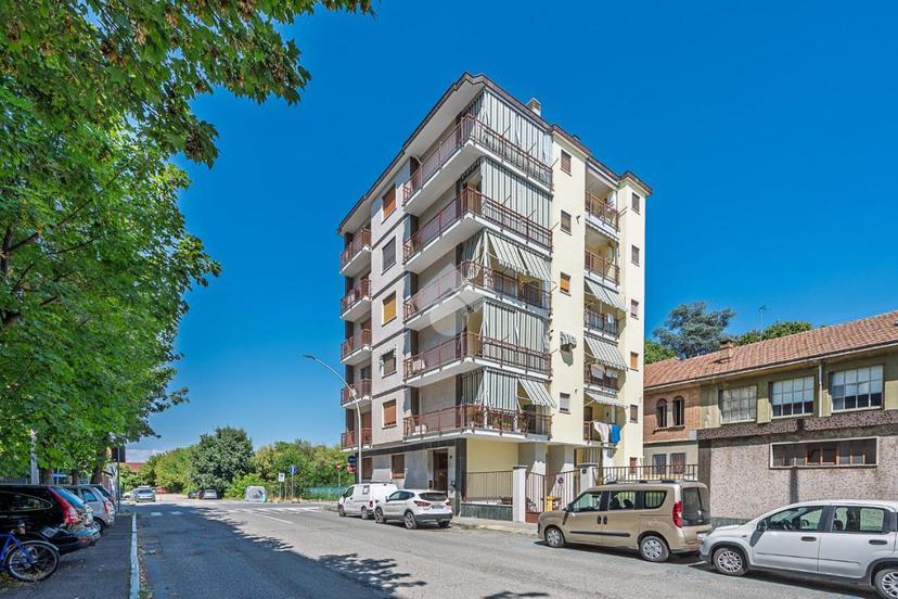 Trilocale in Via Tessarin 1, Venaria Reale