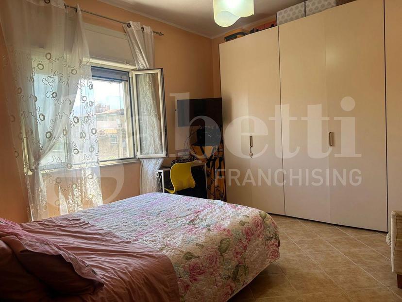 Trilocale in Via Botteghelle , San Giorgio A Cremano