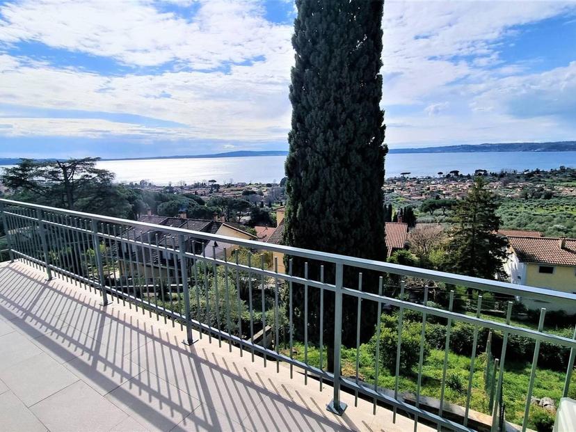Trilocale in Via Parigi, Trevignano Romano