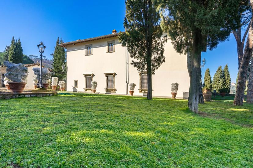 Villa, Scandicci