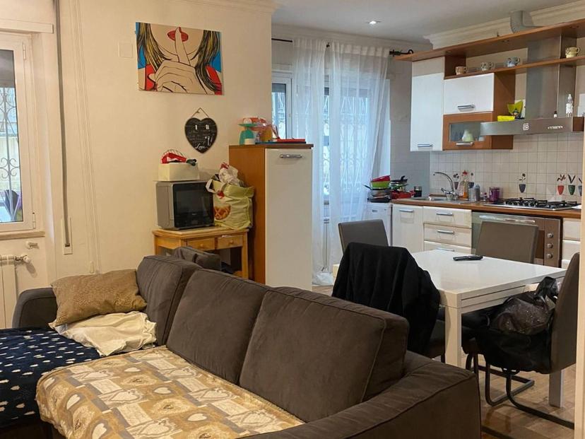 Trilocale in vendita, Via Vincenzo Tomassini, Roma