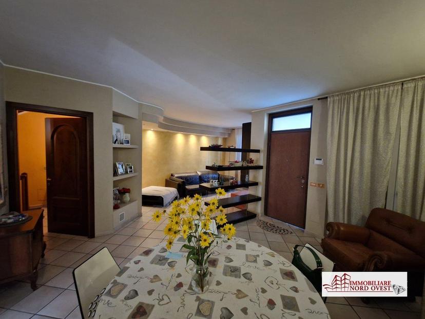 Villa in Via della Pace 3/5, Robecco sul Naviglio