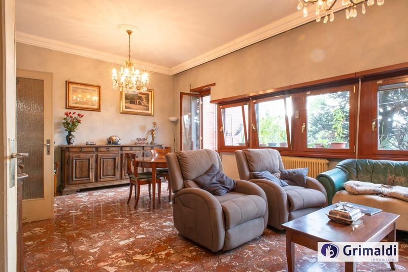 Villa a schiera in Via Annibale De Gasparis, Roma