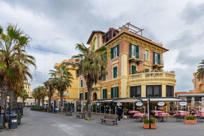 Vendita appartamento Via Lucio Coilio Roma (RM)