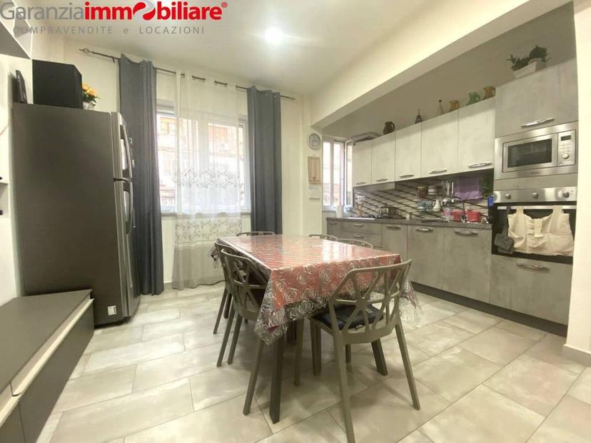Vendita appartamento Via Stadera Napoli (NA)