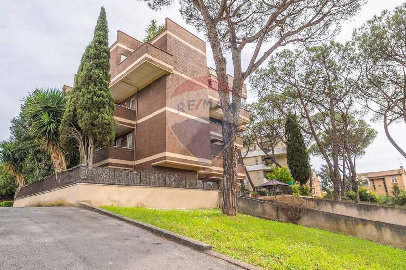 Vendita attico Roma (RM)