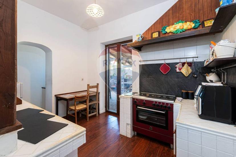 Vendita villa singola Via Lago d'Iseo Pomezia (RM)