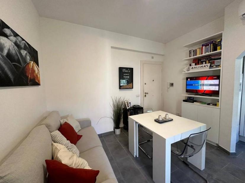 Vendita appartamento via Gradoli 96 Roma (RM)