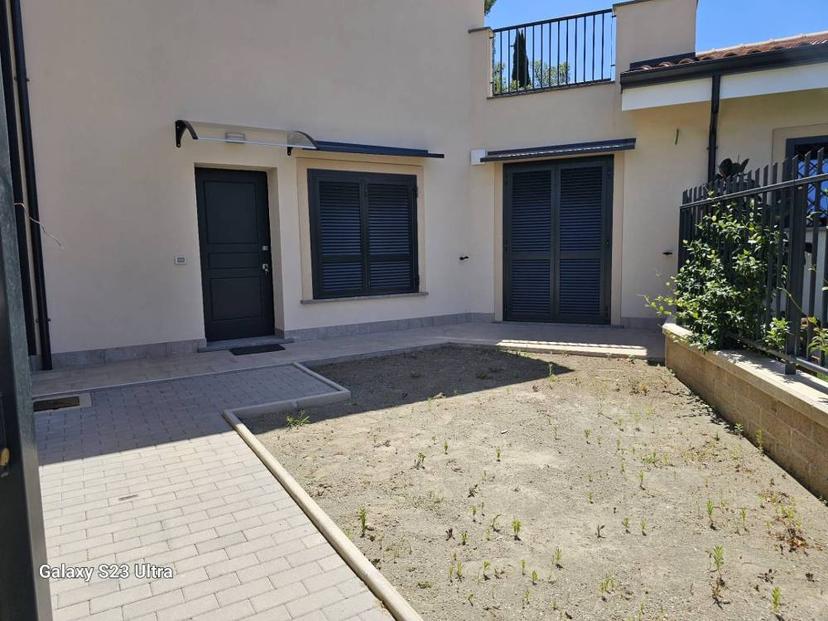 Vendita villa a schiera viale africa 11 Canale Monterano (RM)