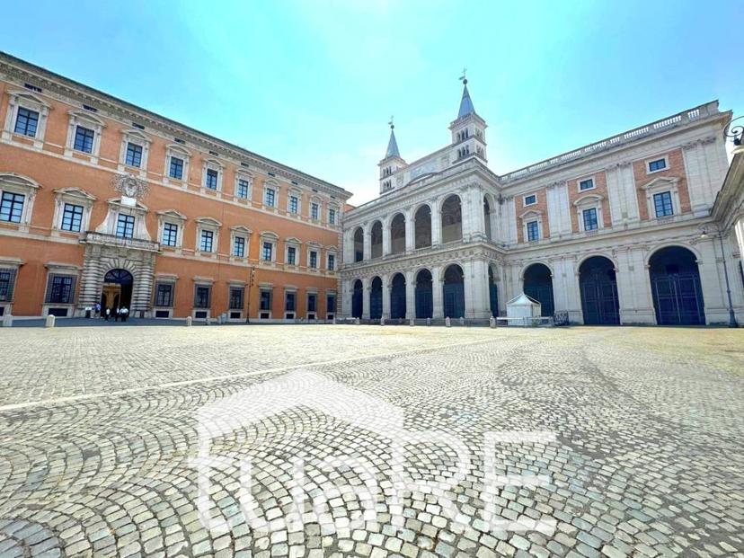 Vendita appartamento Via Di San Giovanni In Laterano Roma (RM)